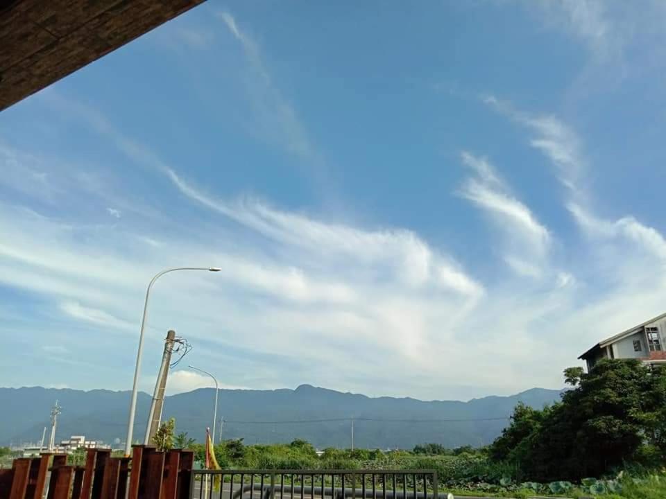 Yu Hai B&B Цзяоси Экстерьер фото